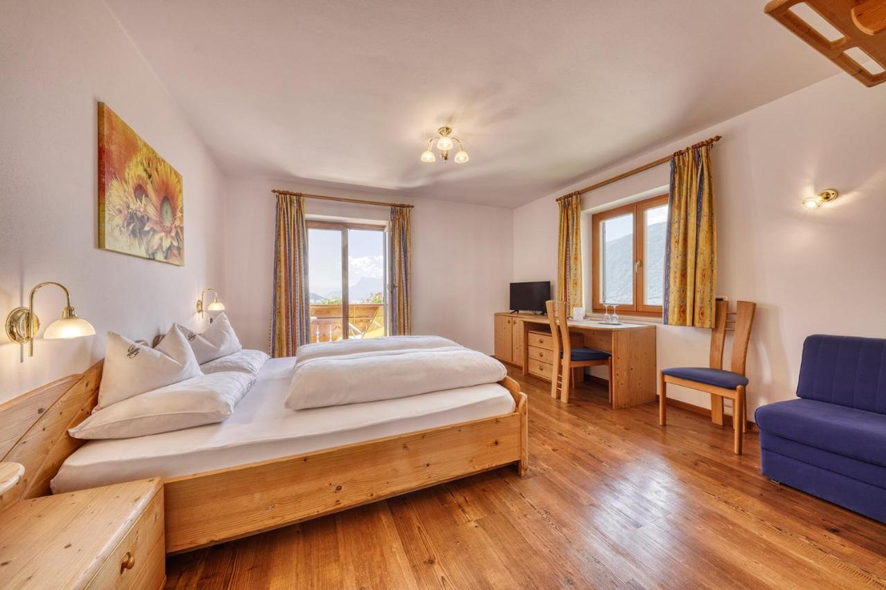 Hotel Stefanie Тироло Екстериор снимка